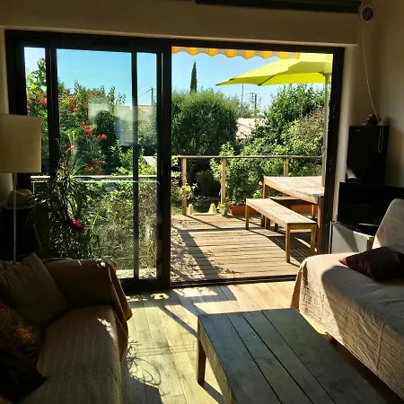 Le Bayanas Ferienhaus