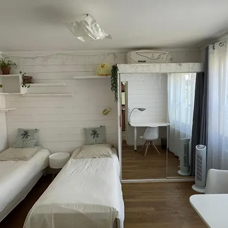 Le Bayanas Ferienhaus