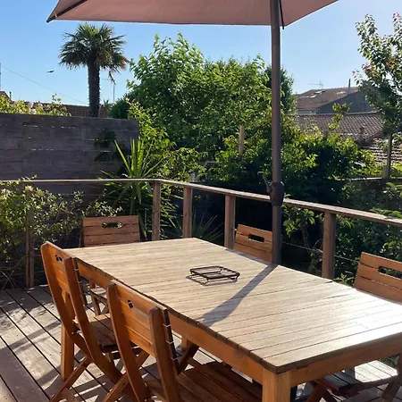 Le Bayanas Ferienhaus *