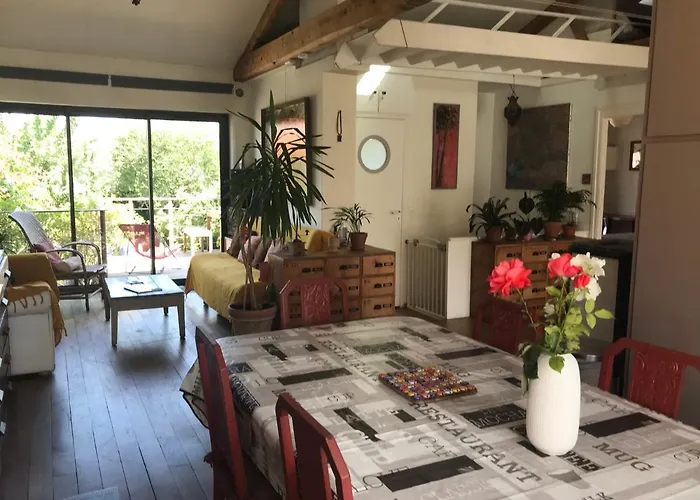Le Bayanas Ferienhaus *