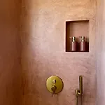Le Bayanas Nyaraló *