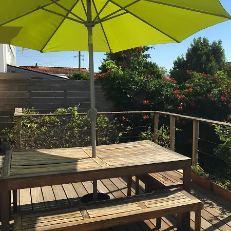 Le Bayanas * لا روشيل