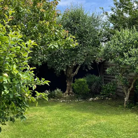 Le Bayanas لا روشيل