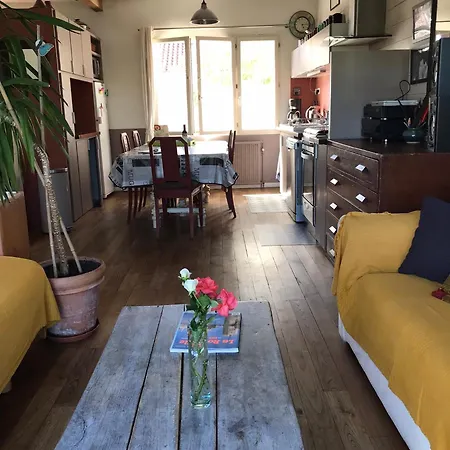Le Bayanas Holiday home